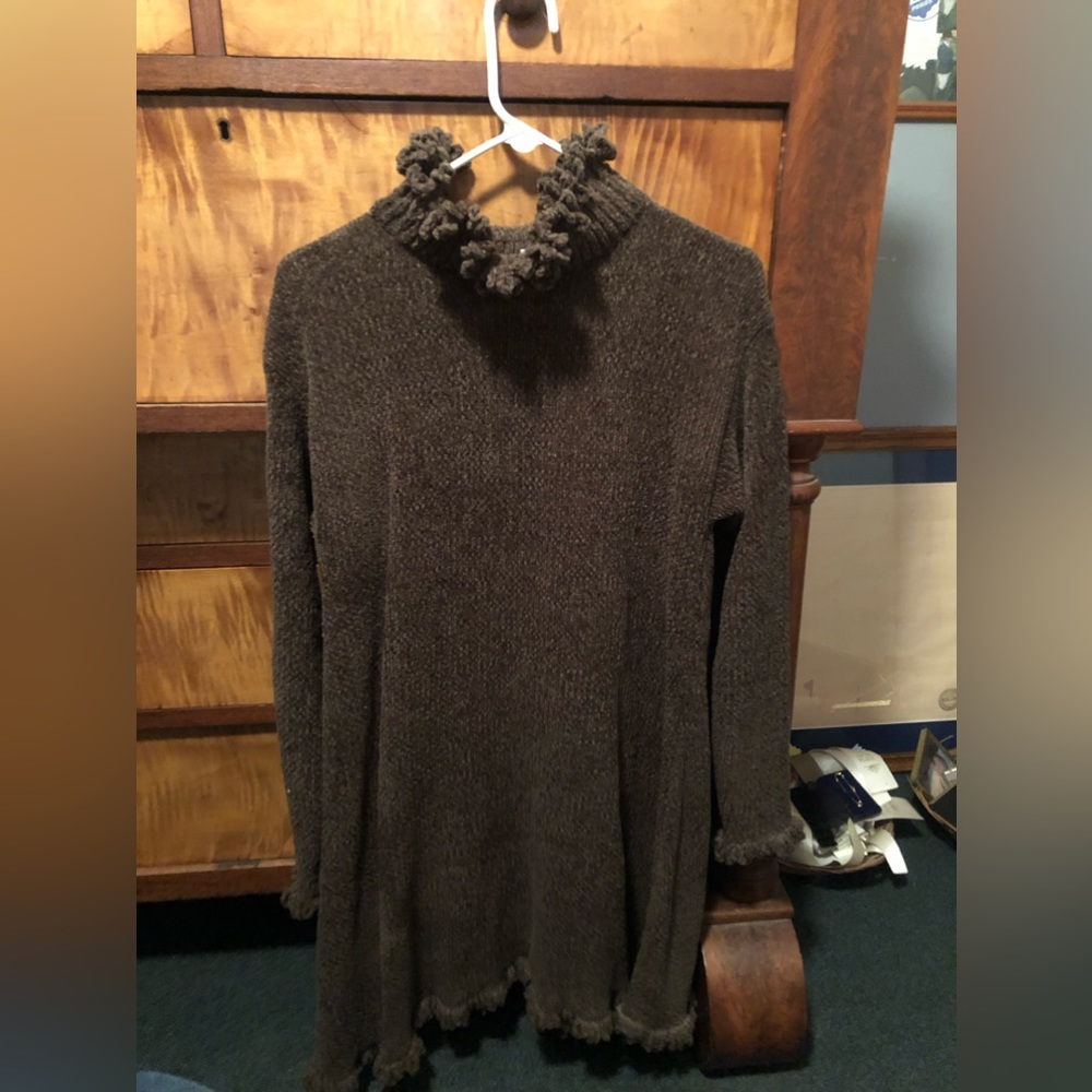 Brown knee length dress size M